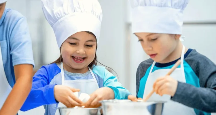 15+ Awesome Lessons You Can Teach Kids Through Baking Bread